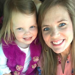 Meet your Posher, Lacy